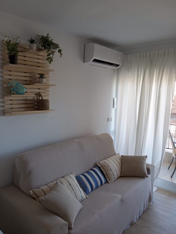 Alquiler de estudio con vista al mar en Fuengirola - Imagen 6