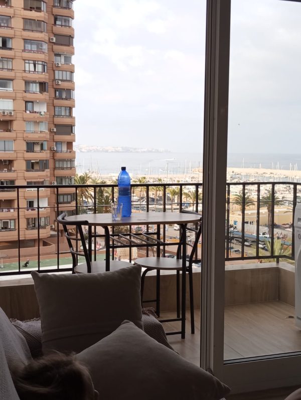 Alquiler de estudio con vista al mar en Fuengirola