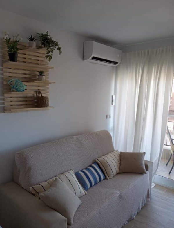 Alquiler de estudio con vista al mar en Fuengirola - Imagen 9
