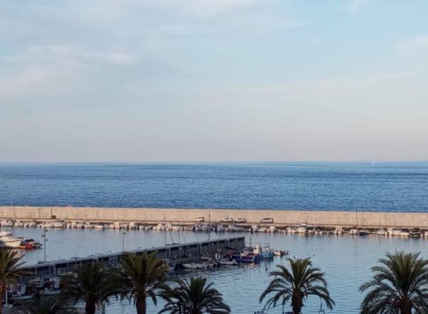 Alquiler de estudio con vista al mar en Fuengirola - Imagen 4