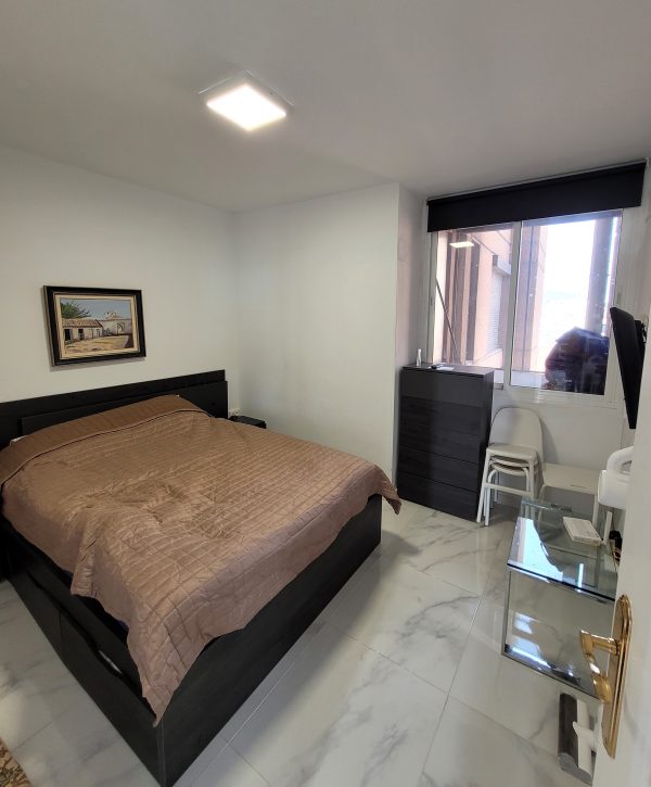 Alquiler de apartamento con vistas al mar en Fuengirola - Imagen 18