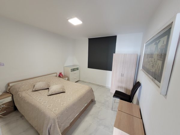 Alquiler de apartamento con vistas al mar en Fuengirola - Imagen 3