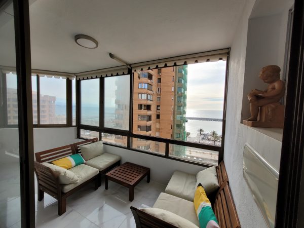 Alquiler de apartamento con vistas al mar en Fuengirola - Imagen 11