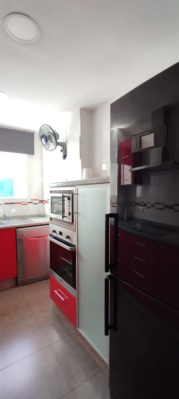 Alquiler de apartamento frente al mar en Fuengirola - Imagen 14