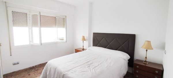 Alquiler de apartamento frente al mar en Fuengirola - Imagen 15