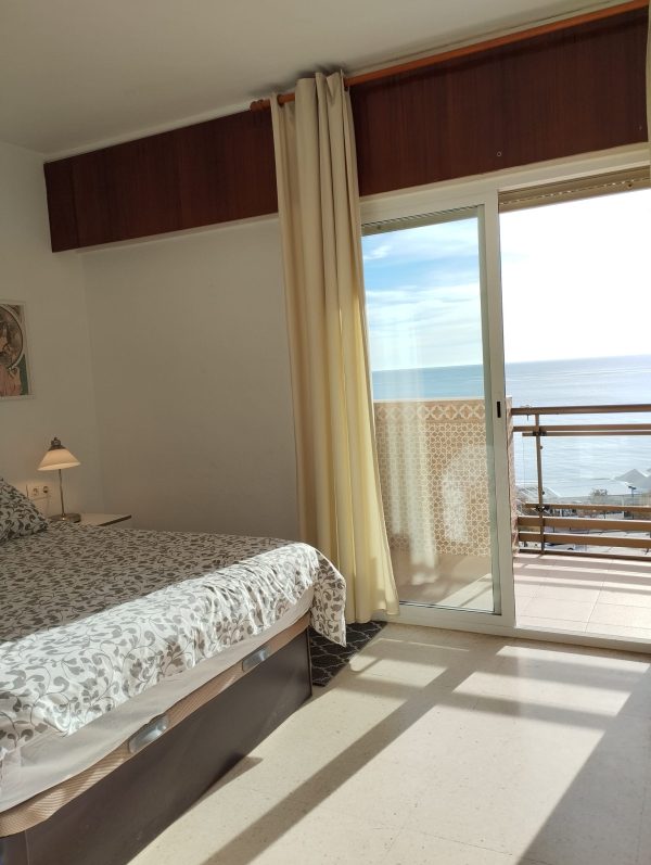 Alquiler de apartamento en Calle Europa Fuengirola - Imagen 4