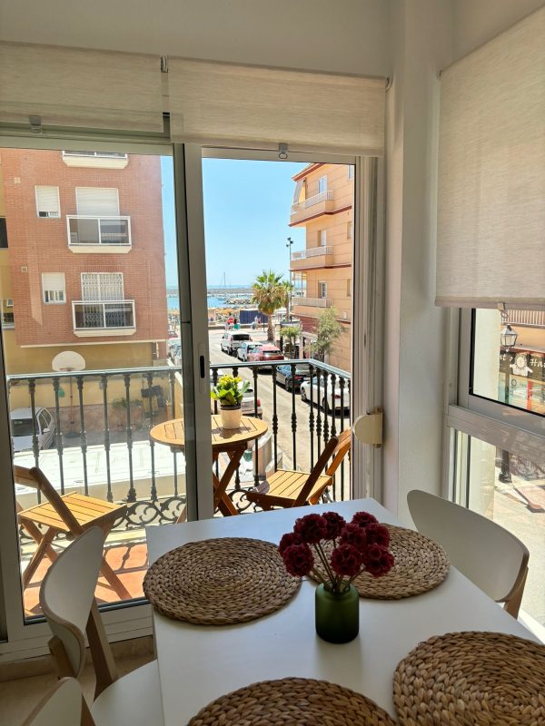 Alquiler de apartamento con vista al mar en Fuengirola - Imagen 18