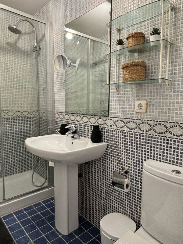 Alquiler de apartamento con vista al mar en Fuengirola - Imagen 31