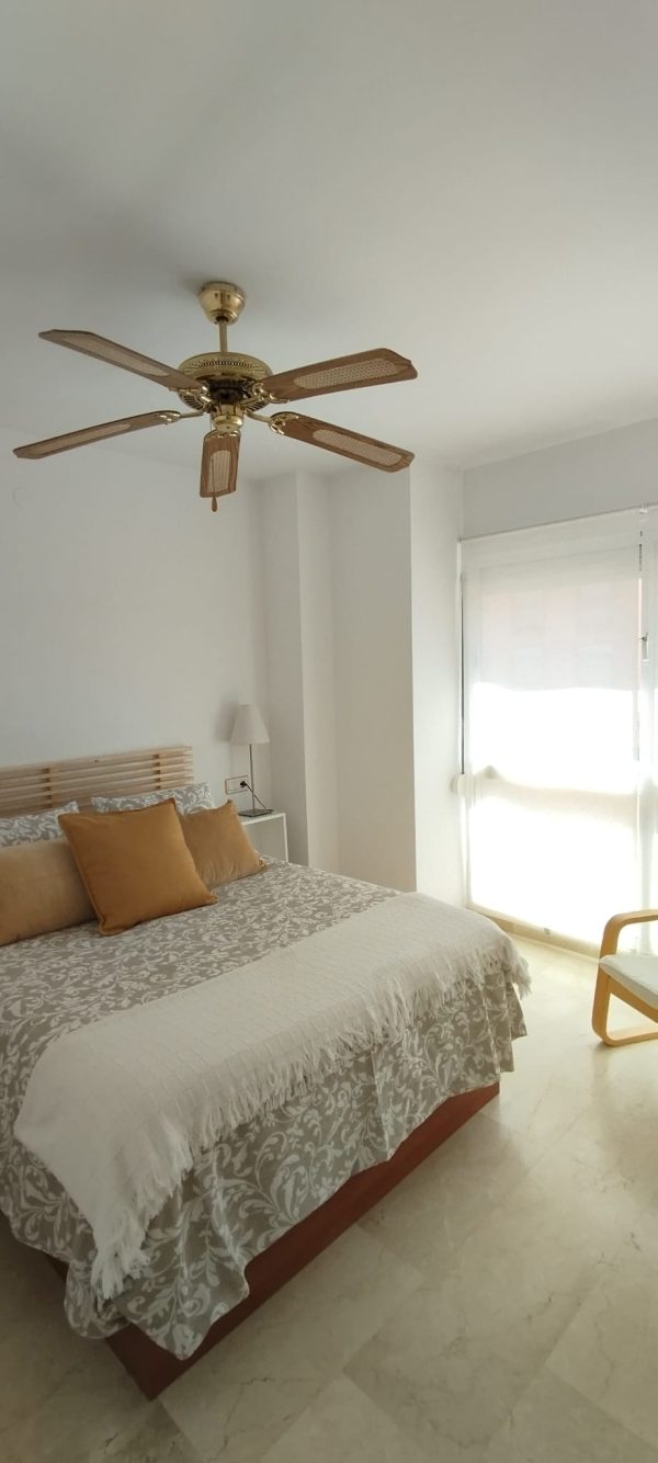 Alquiler de apartamento con vista al mar en Fuengirola - Imagen 40