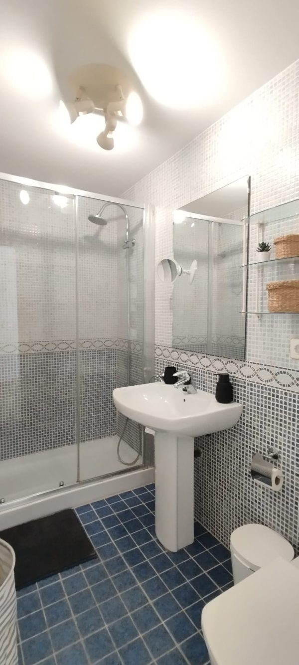 Alquiler de apartamento con vista al mar en Fuengirola - Imagen 54
