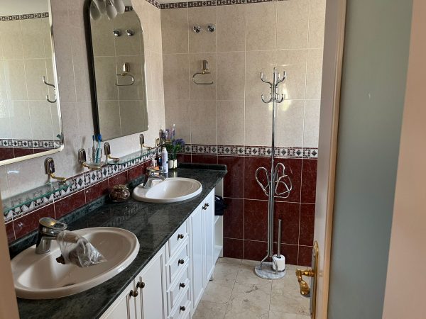 Alquiler de apartamento frente al mar en Fuengirola/Torreblanca - Imagen 16