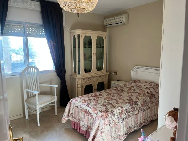 Alquiler de apartamento frente al mar en Fuengirola/Torreblanca - Imagen 9