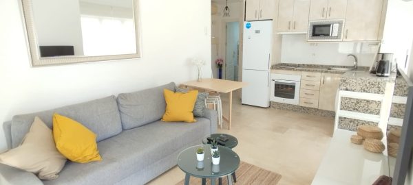 Alquiler de apartamento en Fuengirola/vistas al mar - Imagen 9