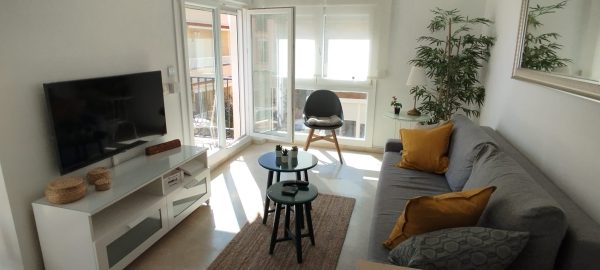 Alquiler de apartamento en Fuengirola/vistas al mar - Imagen 2